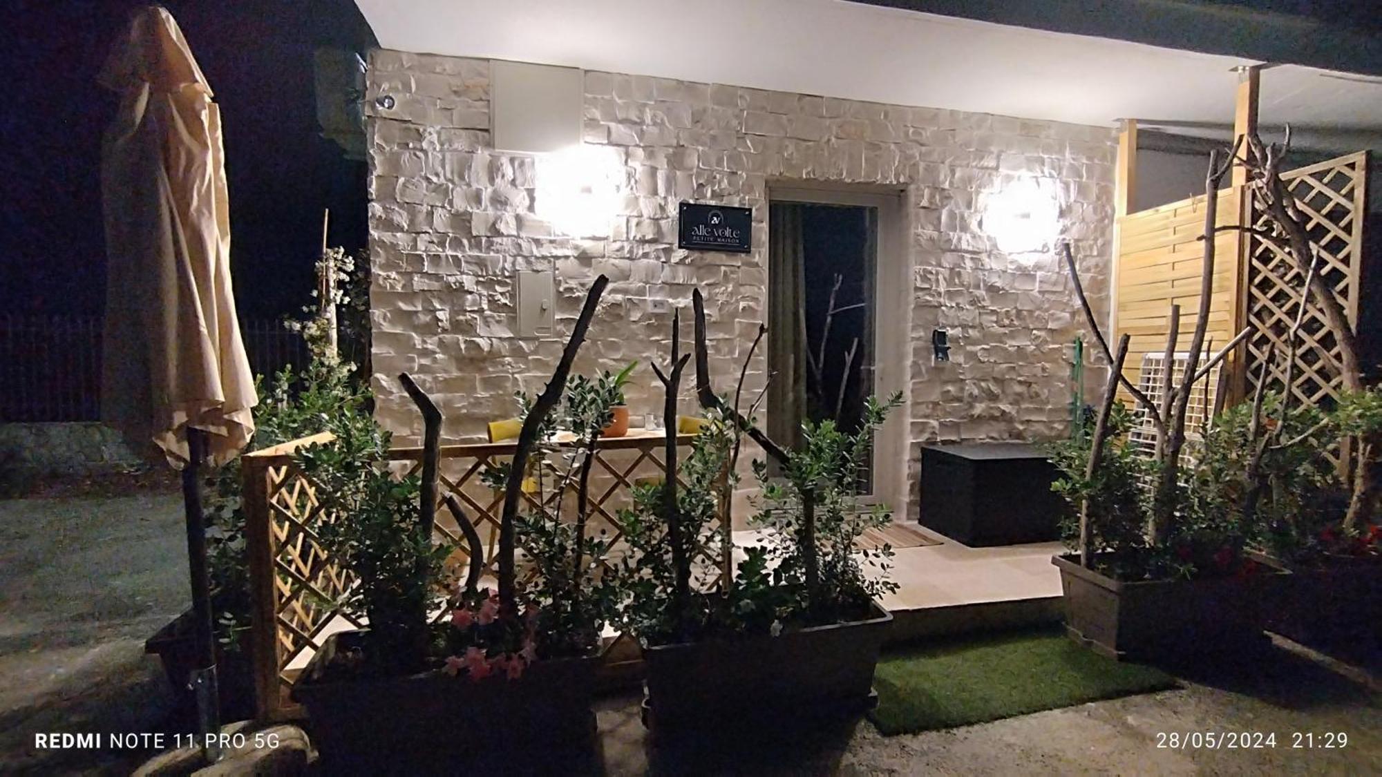 Alle Volte Petite Maison โจวีนัซโซ ภายนอก รูปภาพ